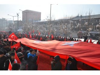 Van ’teröre lanet’ için yürüyecek
