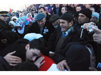Şehit cenazesinde gözyaşları sel oldu
