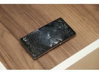 Beşiktaş’taki saldırıdan cep telefonu sayesinde kurtuldu