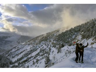 Zigana Dağı Geçidi’nden kış manzaları