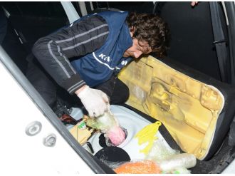 Tam 30 kilo: Benzin deposundan çıktı