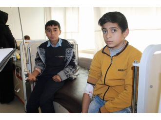 Siirt’te 13 öğrenci hastaneye kaldırıldı