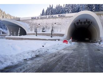 2 saatlik mesafe 8 dakikaya düşüyor: Pazartesi açılacak