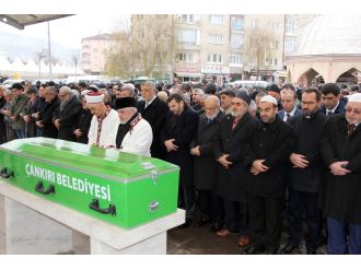 Sefer Ahmedoğlu son yolculuğuna uğurlandı