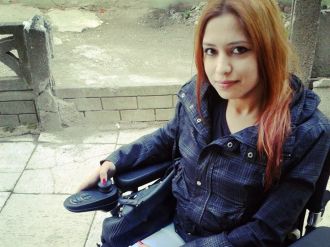 İşaret diliyle söylediği ’Şehitler Ölmez’ türküsü duygulandırdı