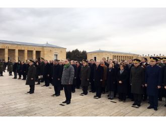 İsmet İnönü mezarı başında anıldı