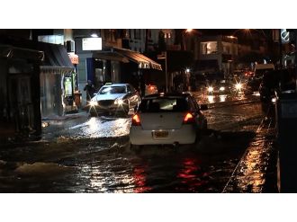 Girne yağışlara teslim oldu