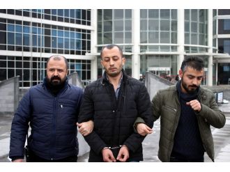 "Çalış" diyen babasını av tüfeği ile öldürdü