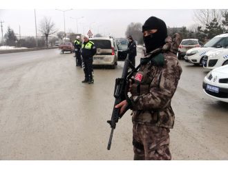 Uygulamaya özel harekat da katıldı