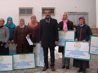 Afşin'de proje kapsamında 54 büyükbaş hayvan dağıtıldı