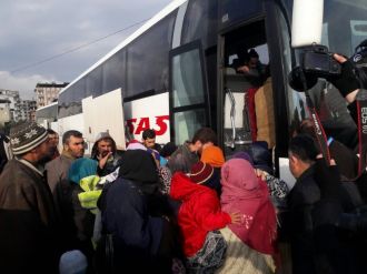 Türkiye’ye sığınan Türkmenler Kilis’e sevk ediliyor
