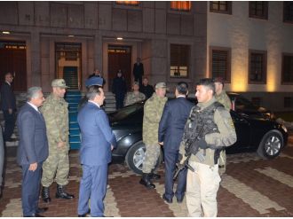 Akar’dan sürpriz ziyaret