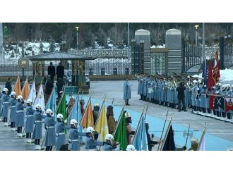 Erdoğan, Kosovalı mevkidaşını resmi törenle karşıladı