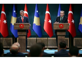 Erdoğan’dan Kosovalı gazeteciye FETÖ cevabı