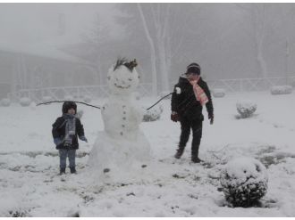 Çamlıca tepesi beyaza büründü