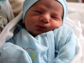 Yeni yılın ilk bebekleri