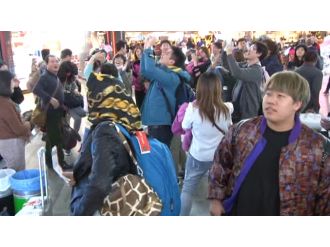 Yeni yıla havalimanında girdiler