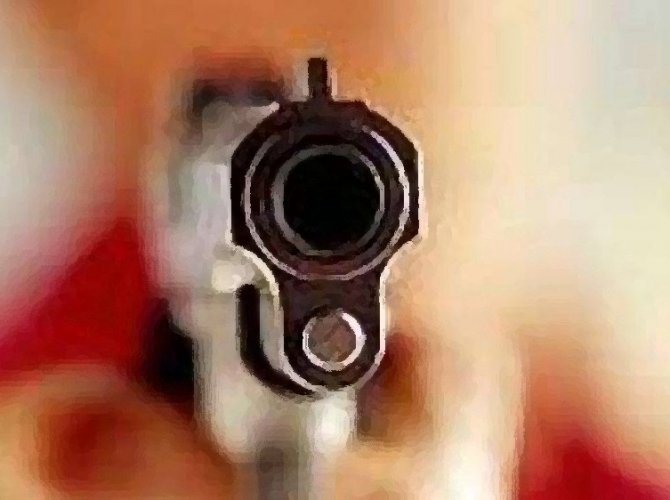 Kendisini dağa götürmek isteyen şahsı öldürdü