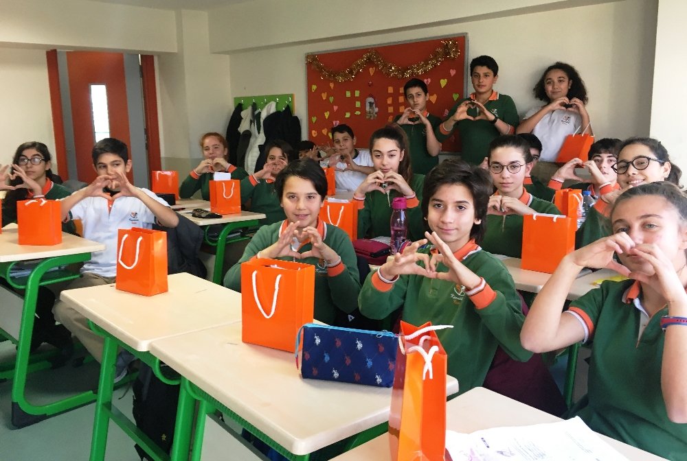 El Bab’taki Mehmetçiğe miniklerden uğurlu hediye