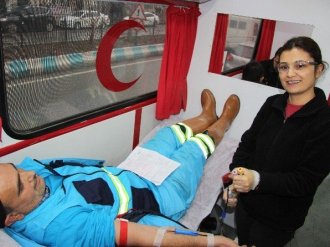 Belediye personeli kan bağışı için verilen istirahatı reddetti