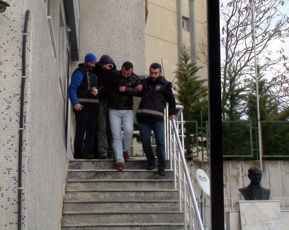 ’Banka görevlisiyiz’ deyip dolandırdılar