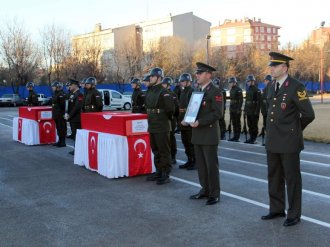 Şehit eşinin feryadı yürek dağladı