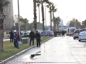 O hainler ev kiralayıp araç satın almış