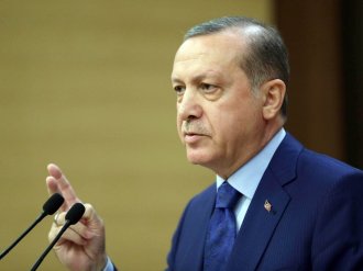 Kahraman polisin ailesini aradı