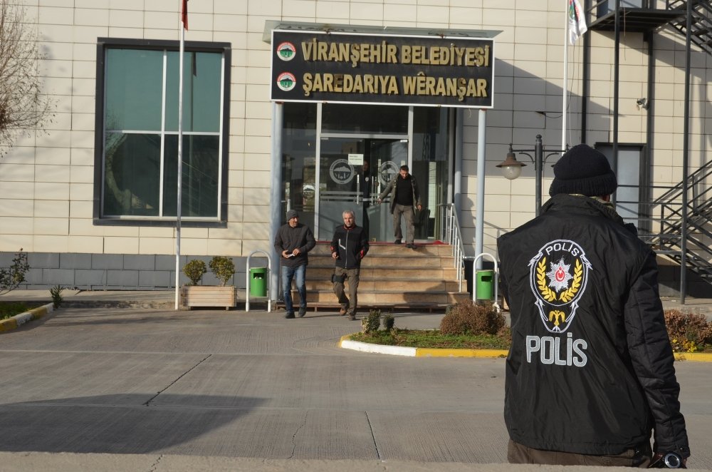 Şanlıurfa'nın Viranşehir ile Bozova İlçe Belediyelerine kayyum atandı
