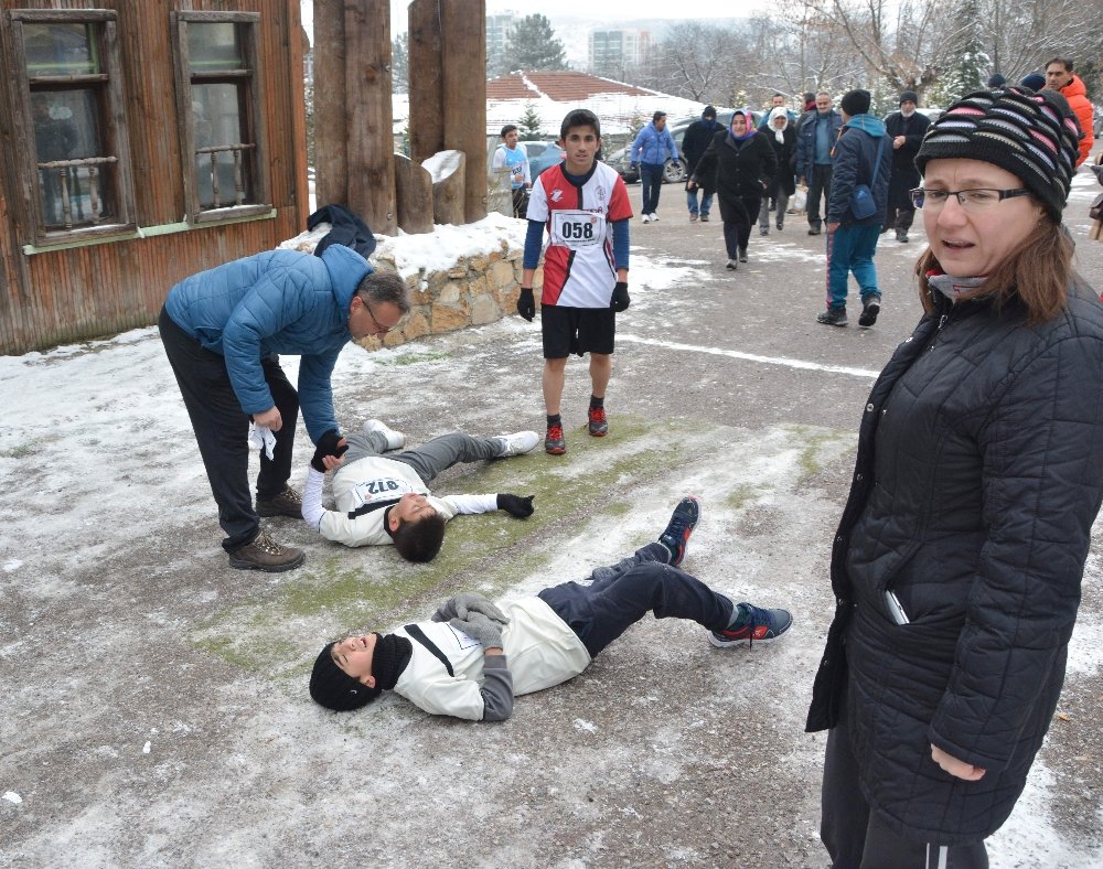 Eksi 7 derecede rekora koştular