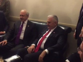 Başbakan Yıldırım Kılıçdaroğlu ile çay içti