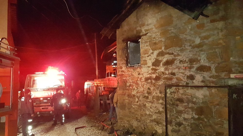 Antalya’da ev yangını: 1 ölü