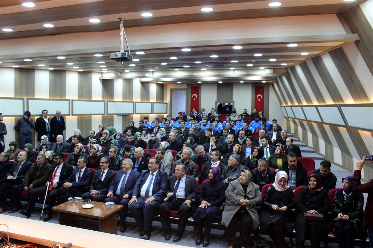 Kahramanmaraş'ta görme engelli hafızlar, şehitler için mevlit okudu