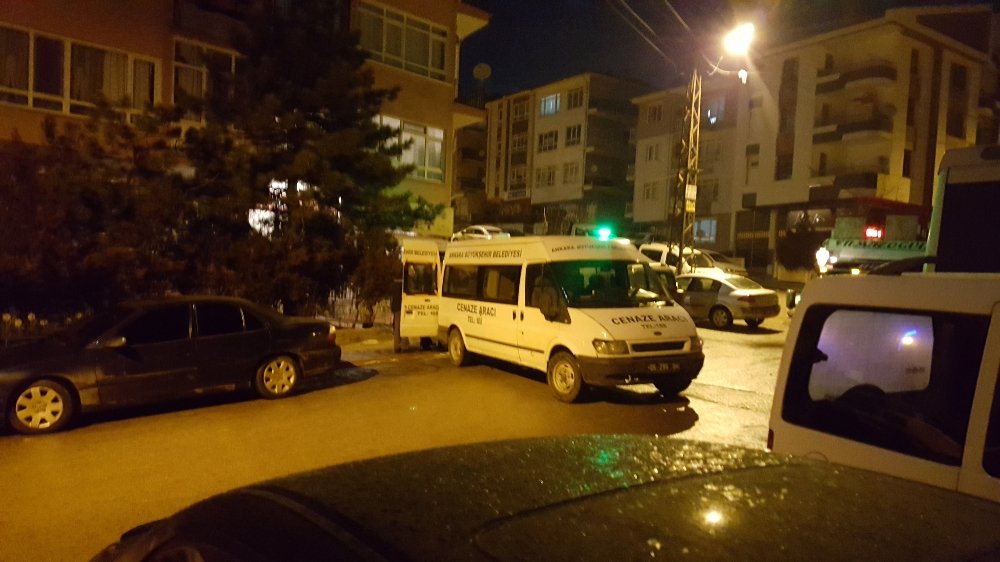 Ankara’da cinayet: 2 akrabasını öldürdü