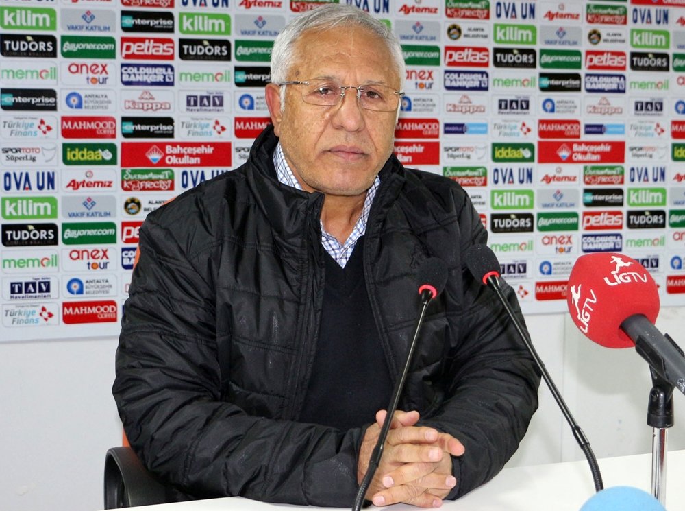 Teknik Direktör Hüseyin Kalpar görevinden istifa etti