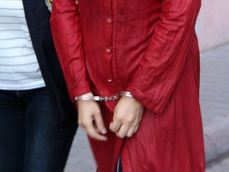 FETÖ’nün "il ablası"na tutuklama