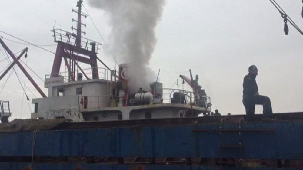 Maltepe’de korkutan gemi yangın itfaiyeyi alarma geçirdi