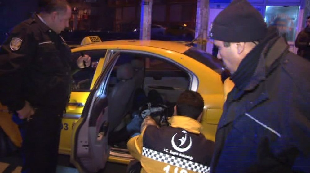 Taksideki şahıslara saldırdılar, 1 ölü, 2 yaralı