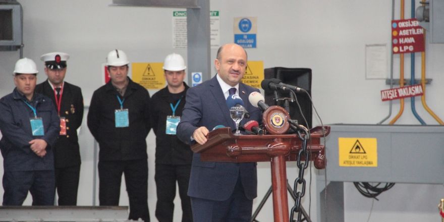 "Askeri gemi inşaat projeleri 5.5 milyar doları geçti"