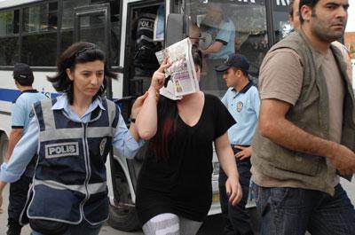 Samsunda 44 kadın sınır dışı edildi