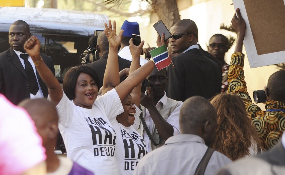 Gambiya’da sular durulmuyor