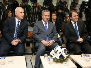 Bülent Arınç: Vakıflar Bizim Medeniyetimizin İsmidir