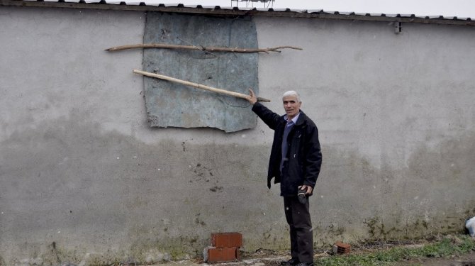 Hırsızlardan kuzularının annelerinin iadesini istedi