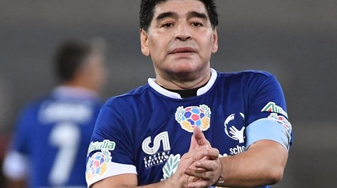 Maradona; "Arjantin’in Messi’si ve Papası var, bir de ben varım”