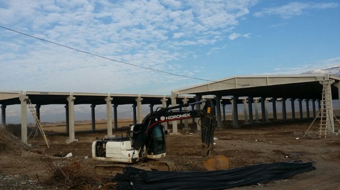 Canlı hayvan borsası inşaatı devam ediyor