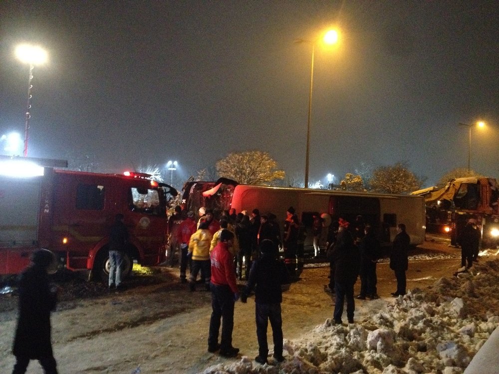 Bartın'da 3 kişinin öldüğü otobüs kazası kamerada