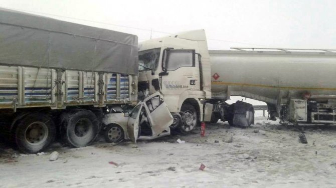 Şanlıurfa’da kar kazalara neden oldu: 2 ölü, 40 yaralı