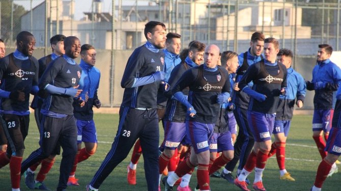 Karabükspor antrenmanında sürpriz konuk