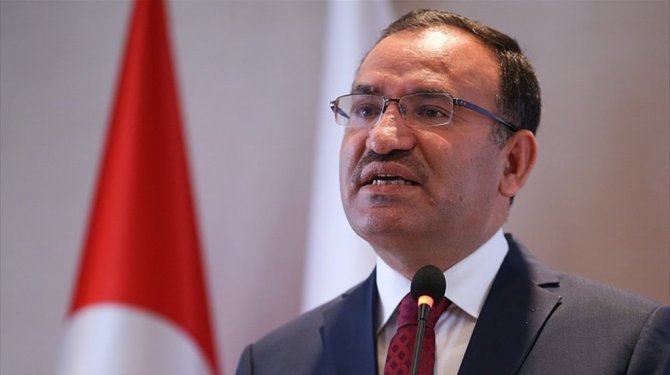 Adalet Bakanı Bozdağ: Anayasa Mahkemesi'ne götürmek halka inanmamaktır