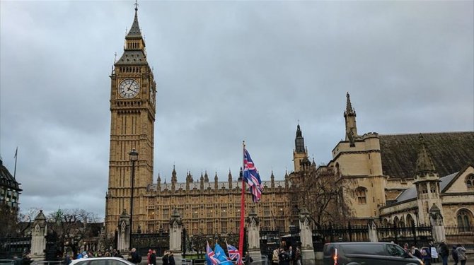 AB'den ayrılm(Brexit) Yasa Tasarısı'nda ilk oylama yapıldı